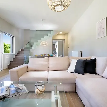 Mm Villa Hriszí Aktí Haniá