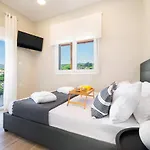 Mm Villa